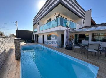 Casa · 189m² · 4 Quartos · 2 Vagas · Sobrado Com Piscina Próximo ao Mar