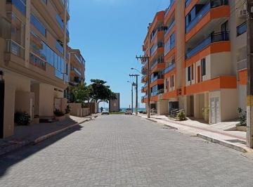 Apartamento · 2 Quartos · 1 Vaga · Apartamento 2 dormitórios quadra mar Meia Praia SC