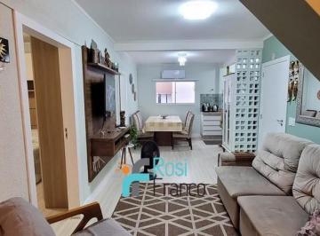 Apartamento · 2 Quartos · 1 Vaga · Apartamento 2 dormitórios quadra mar Meia Praia SC