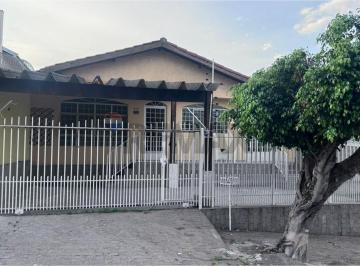 Casa · 180m² · 3 Quartos · 2 Vagas · Casa para alugar em Jardim Sandra de 180.00m² com 3 Quartos e 2 Garagens