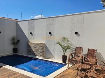 Imagem 1 · Casa para venda em Centro, Araguari