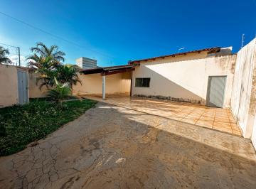 Imagem 1 · Casa para venda em Centro, Araguari