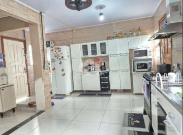 Casa · 102m² · 2 Quartos · 1 Vaga · ÓTIMA CASA COM DOIS DORMITÓRIOS NO BAIRRO HIGIENÓPOLIS