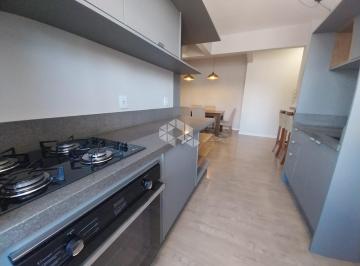 Apartamento · 76m² · 2 Quartos · 1 Vaga · Amplo e central