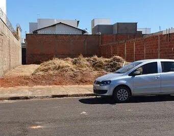 Imagem 1 · Terreno para venda em Centro, Araguari