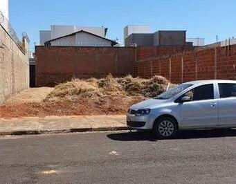 Imagem 1 · Terreno para venda em Centro, Araguari