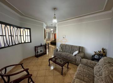 Imagem 1 · Casa para venda em Centro, Araguari