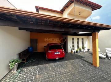 Imagem 1 · Casa para venda em Centro, Araguari