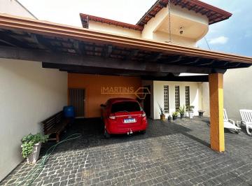 Imagem 1 · Casa para venda em Centro, Araguari