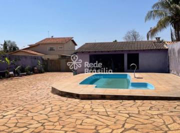 Casa · 330m² · 3 Quartos · 5 Vagas · Casa à venda em Condomínio fechado na Rua 8, Vicente Pires, Brasília DF