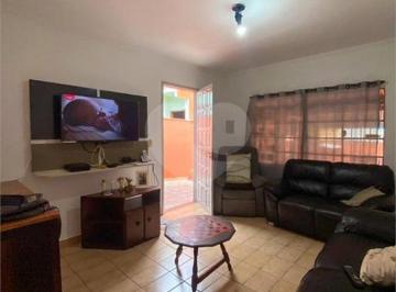 Casa · 70m² · 2 Quartos · 2 Vagas · Casa térrea com 2 quartos à venda em Vila liviero - SP