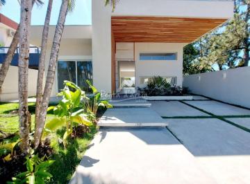 Imagem 1 · Casa Moderna com Piscina em Atami Norte