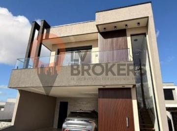 Casa de alto padrão à venda com 3 suítes e piscina · Casa de alto padrão à venda com 3 suítes e piscina