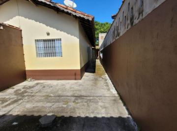 Casa de 2 quartos, Itanhaém · Casa à 650m do mar com área gourmet em Itanhaém.