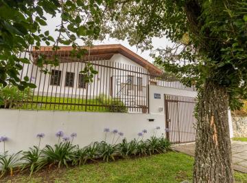 Casa · 203m² · 4 Quartos · 4 Vagas · Casa comercial com localização fantástica na Rua C