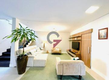 Casa · 250m² · 4 Quartos · Casa à venda - em Estiva
