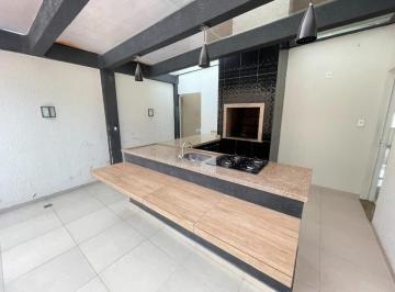 Casa de 3 quartos, Santos · Casa de 147 m² com 3 quartos à venda em Gonzaga