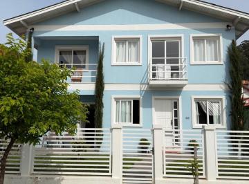 Casa · 462m² · 3 Quartos · 3 Vagas · Terreno 462m² na cidade de Gramado!