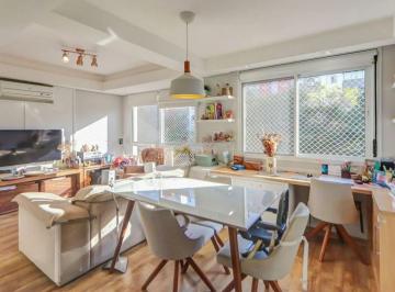 Apartamento · 73m² · 2 Quartos · 1 Vaga · Apartamento de 2 dormitorios à venda em Menino Deus, Porto Alegre.