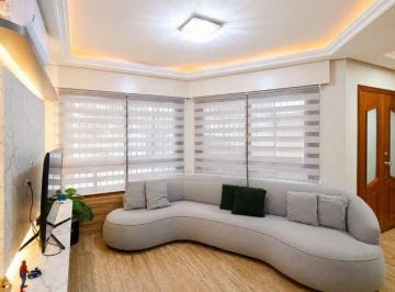 Casa · 272m² · 3 Quartos · 4 Vagas · Casa com 3 dormitórios, suíte, churrasqueira e piscina.