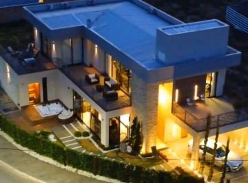 Casa · 324m² · 4 Quartos · Casa à venda - Gran Park
