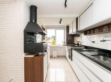 Apartamento de 3 quartos, Curitiba · Apartamento reformado, elegante e pronto para morar em Curitiba