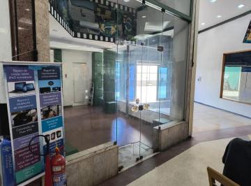 ac3394a1-89ea-45c2-962b-5482b038e83c · Loja de fachada ativa para venda em Barra da Tijuca, 34m²