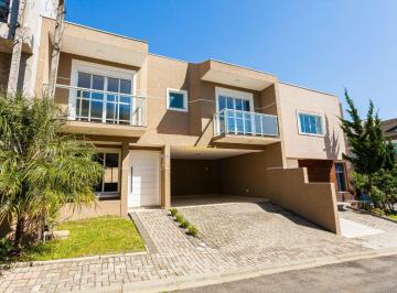 Casa de 3 quartos, Curitiba · Casa no Cond. Chácara Marumby - 3 Quartos, 1 suíte, quintal e 4 vagas de garagem