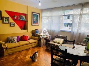Apartamento · 105m² · 3 Quartos · Apartamento no Leblon – 3 Quartos, 1 Suíte e Próximo à Praia!