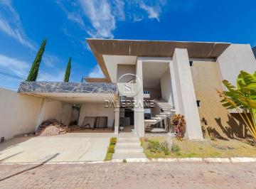 Casa de 3 quartos, Arniqueira · Casa de 280 m² com 3 quartos à venda em Arniqueira