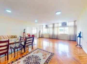 Apartamento · 260m² · 4 Quartos · 1 Vaga · Espaçoso Apartamento de 260 m² com 4 Quartos (1 Suíte) e Planta Imponente