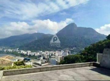 Casa · 276m² · 4 Quartos · 3 Vagas · O seu paraíso particular na Lagoa te espera!