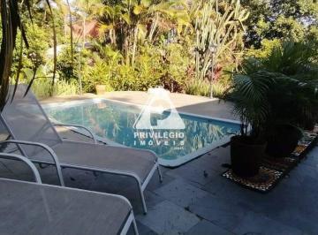 Casa · 400m² · 3 Quartos · 2 Vagas · Casa em Condomínio com Piscina, 3 Quartos e 2 Vagas na Gávea – RJ