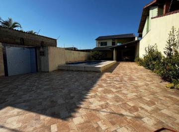 Casa de 2 quartos, Peruíbe · Casa à 70m do mar com piscina em Peruíbe - R$ 480.000,00.
