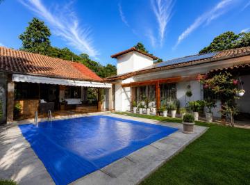 Casa · 320m² · 3 Quartos · 1 Vaga · Casa com 3 quartos no bairro Carlos Guinle, Teresópolis