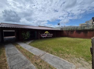 Casa de 4 quartos, Matinhos · Casa pé na areia em Matinhos para locação