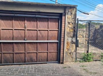 Casa · 289m² · 3 Quartos · 7 Vagas · Casa para venda em Arujá de 289.00m² com 3 Quartos, 1 Suite e 7 Garagens