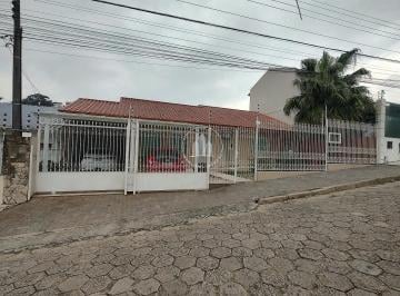 Casa · 138m² · 4 Quartos · 3 Vagas · Casa 4 Quartos com 1 Suíte - Coqueiros