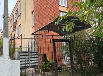 Apartamento · 57m² · 2 Quartos · 🏡✨ EXCELENTE APARTAMENTO TÉRREO NO HIGIENÓPOLIS! ✨🏡