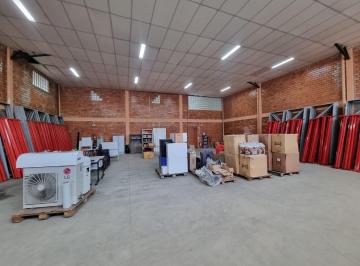 Comercial · 525m² · 5 Quartos · 8 Vagas · Loja com Galpão Para Depósito Bairro Hípica