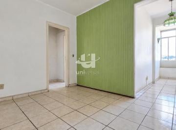 Apartamento · 52m² · 1 Quarto · Apartamento de 1 Quarto com 52 m² e Excelente Potencial de Reforma