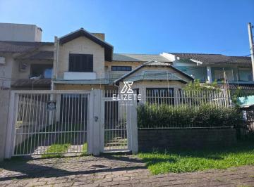 Casa · 220m² · 3 Quartos · 2 Vagas · Casa com Pé Direito Duplo e Piscina em Hamburgo Velho Novo Hamburgo