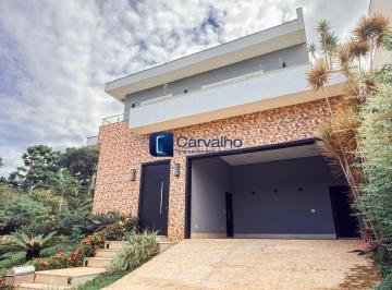 Casa · 297m² · 3 Quartos · 4 Vagas · Casa de Alto Padrão no Parque dos Alecrins | Vista Permanente para o Bosque