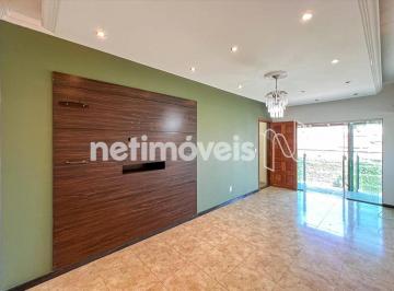 Sala · Casa com 3 Quartos no Copacabana / Pampulha