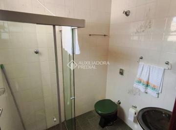 Casa · 230m² · 3 Quartos · 5 Vagas · Sobrado em Alves Dias, São Bernardo do Campo
