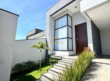 31714ac9d1a2436145988b3908b65d75f9a3843b · Casa alto padrão no bairro Jardim América em Bragança Paulista - 3 suítes | 4 vagas | Churrasqueira 