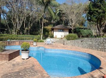 Casa · 505m² · 4 Quartos · 14 Vagas · Casa de Condomínio para venda em Granja Viana de 505.00m² com 4 Quartos, 4 Suites e 14 Garagens