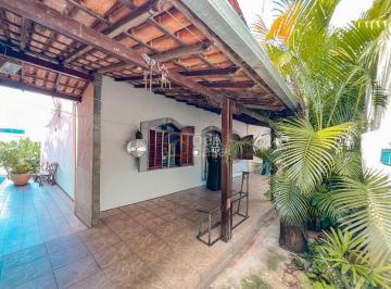 Casa · 266m² · 4 Quartos · 4 Vagas · Casa para venda em Candelária de 266.00m² com 4 Quartos e 4 Garagens