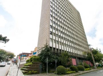 Apartamento de 3 quartos, Curitiba · Apartamento reformado com 3 quartos à venda no Centro de Curitiba