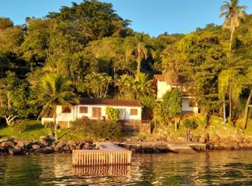 Casa de 8 quartos, Angra dos Reis · Vendo Excelente Propriedade beira mar em Angra!!!